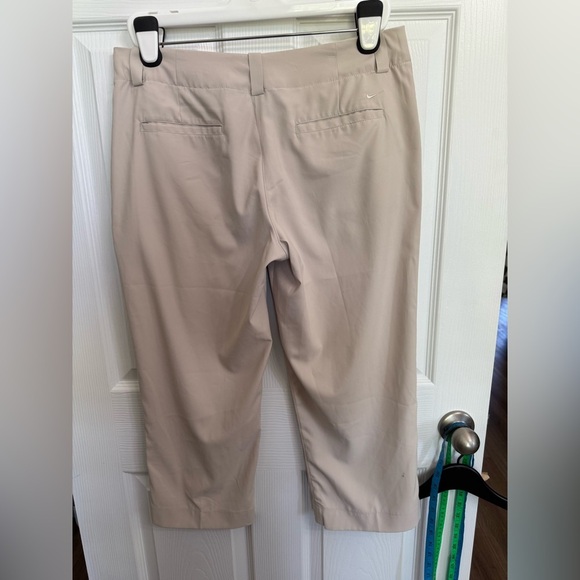 Nike Golf Tour Performance Dri-Fit Womens  Tan Khaki Pants Size 10 Capri Cropped - Picture 3 of 6